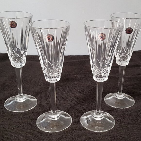 NEW Toscany Classic Set of 4 Chamagne Flute Glasses 24% Fine Lead Crystal 5 OZ - Picture 1 of 5